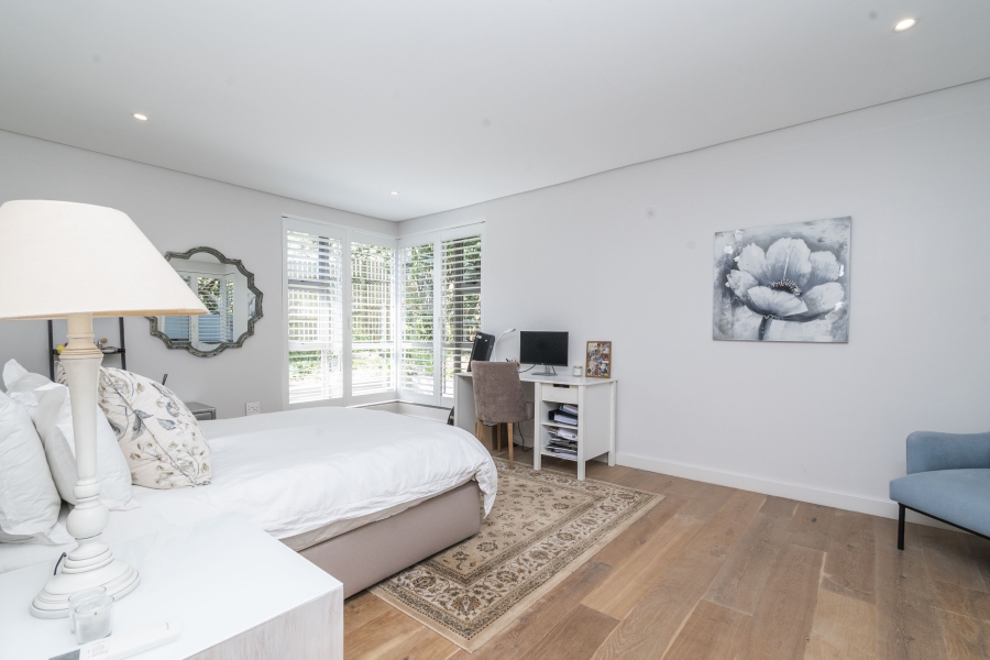 To Let 4 Bedroom Property for Rent in Camps Bay Western Cape